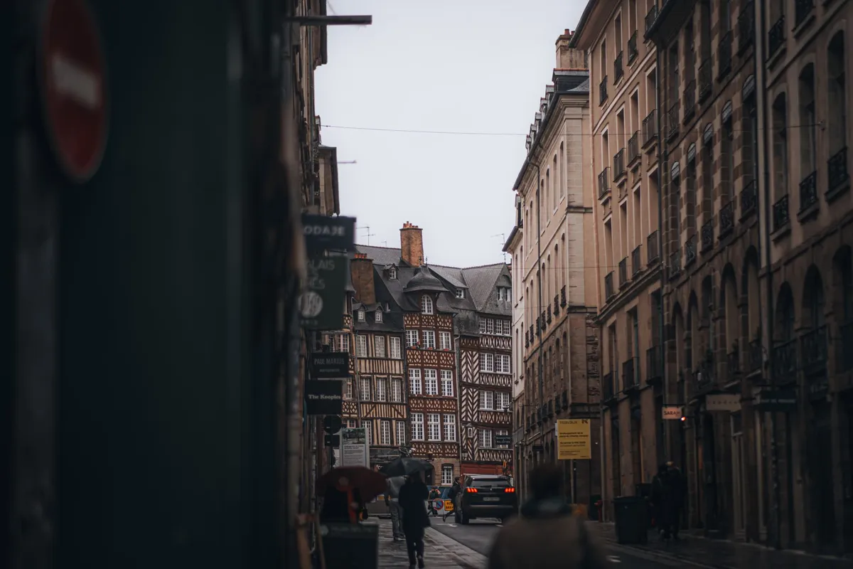 Notaire à Rennes : rôle, frais et comment bien le choisir